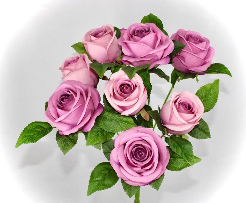 ramo capullos rosas x9 lila